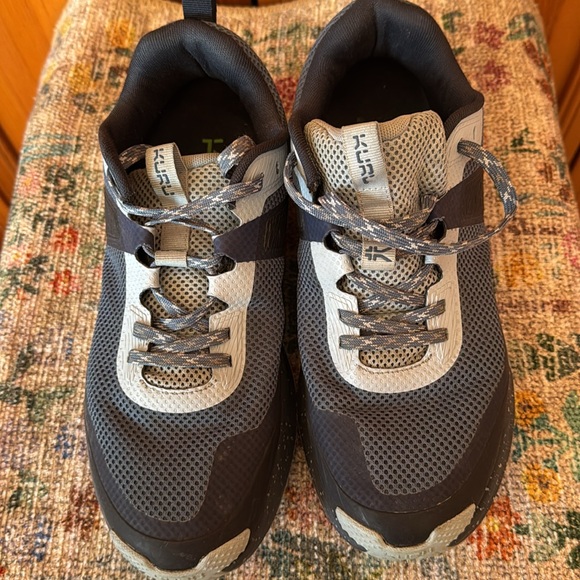 Kuru - Picture 2 of 2